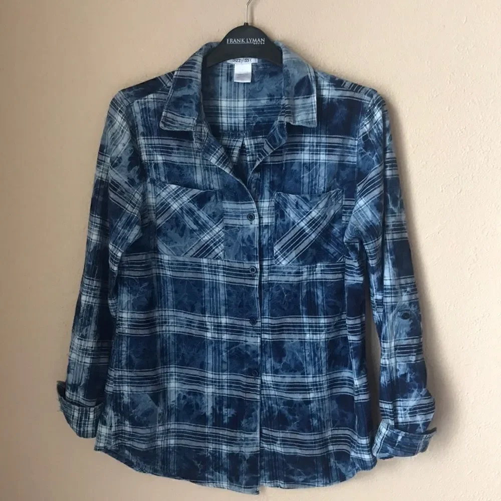 ❤️Dizzylizzy Long Sleeve Button Up - Picture 1 of 5